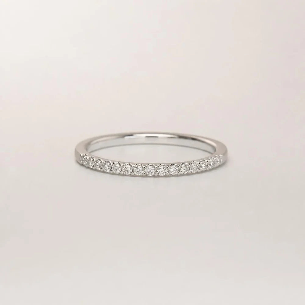 A singular ring for the promise of your life.