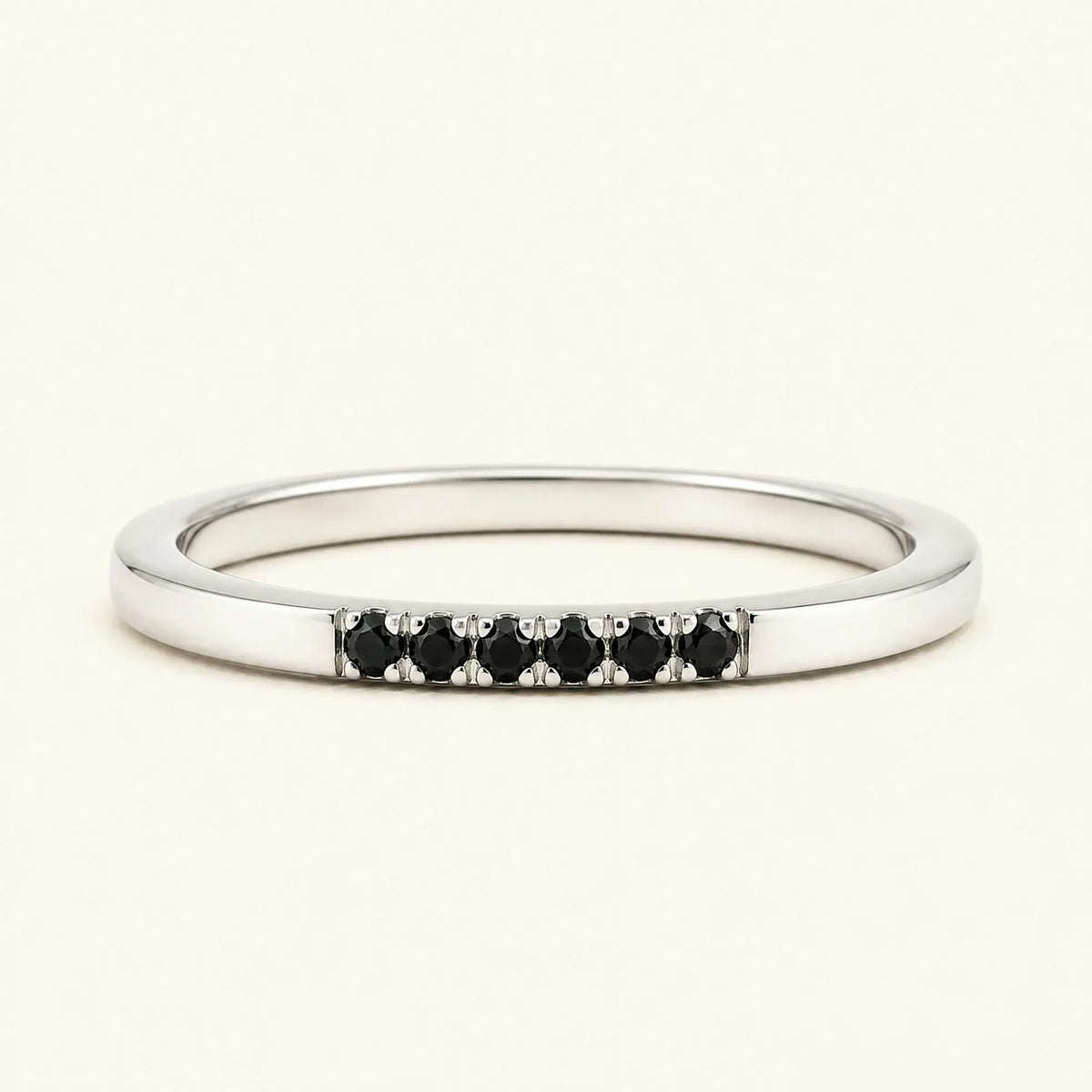 Fine ring pavé set with black diamonds in white gold