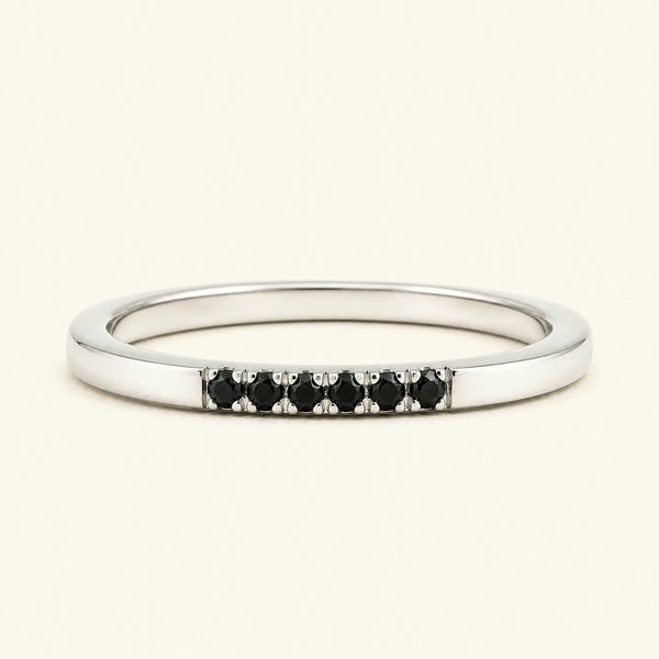Fine ring pavé set with black diamonds in white gold