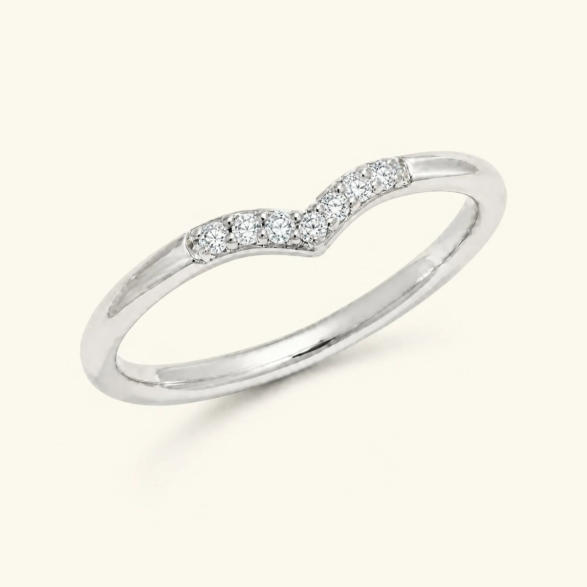 Chevron ring pavé with white diamonds in white gold