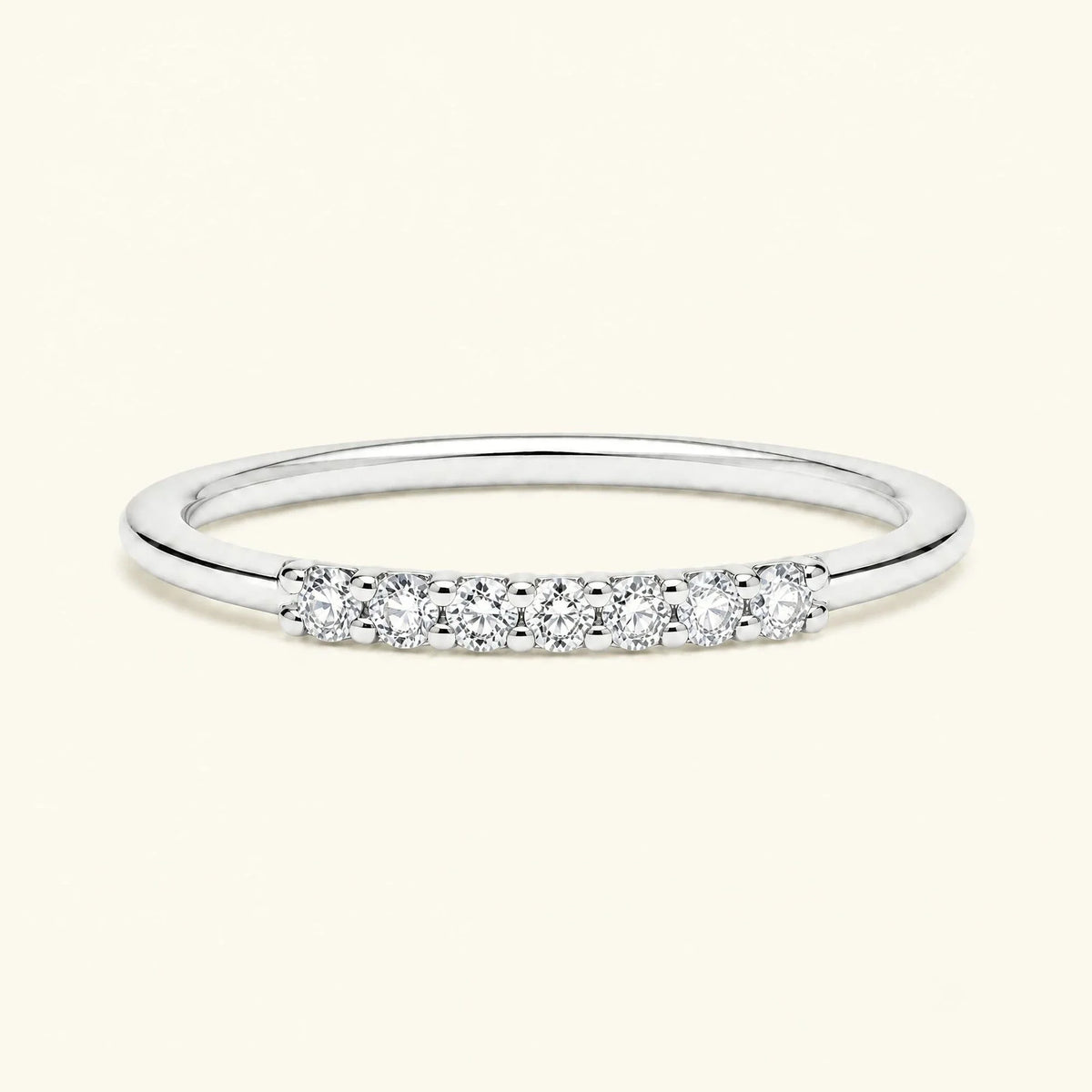 Vadha wedding ring pavé with 7 diamonds in white gold