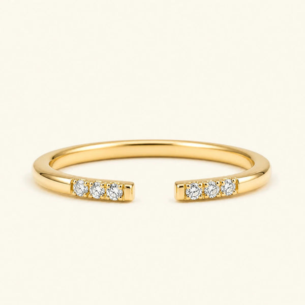 Open fine ring pavé set with white diamonds in yellow gold