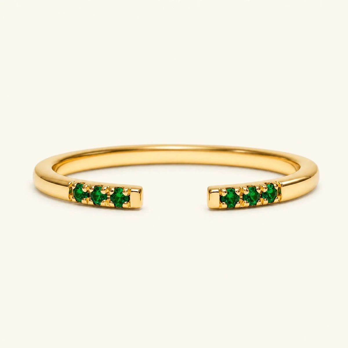 Fine open ring pavé emeralds in yellow gold