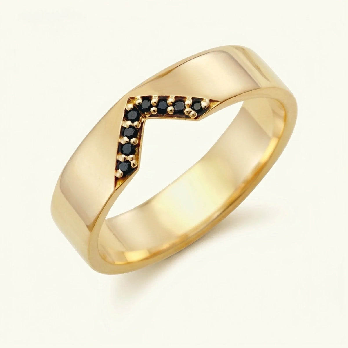 V-shaped ring pavé black diamonds men's yellow gold
