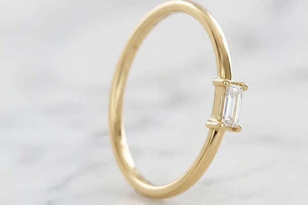 Mayuri solitaire diamond engagement ring in 18K gold