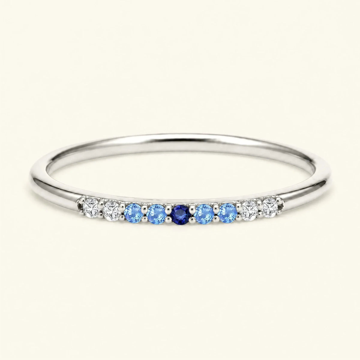 White gold 18K Kiran Horizon ring