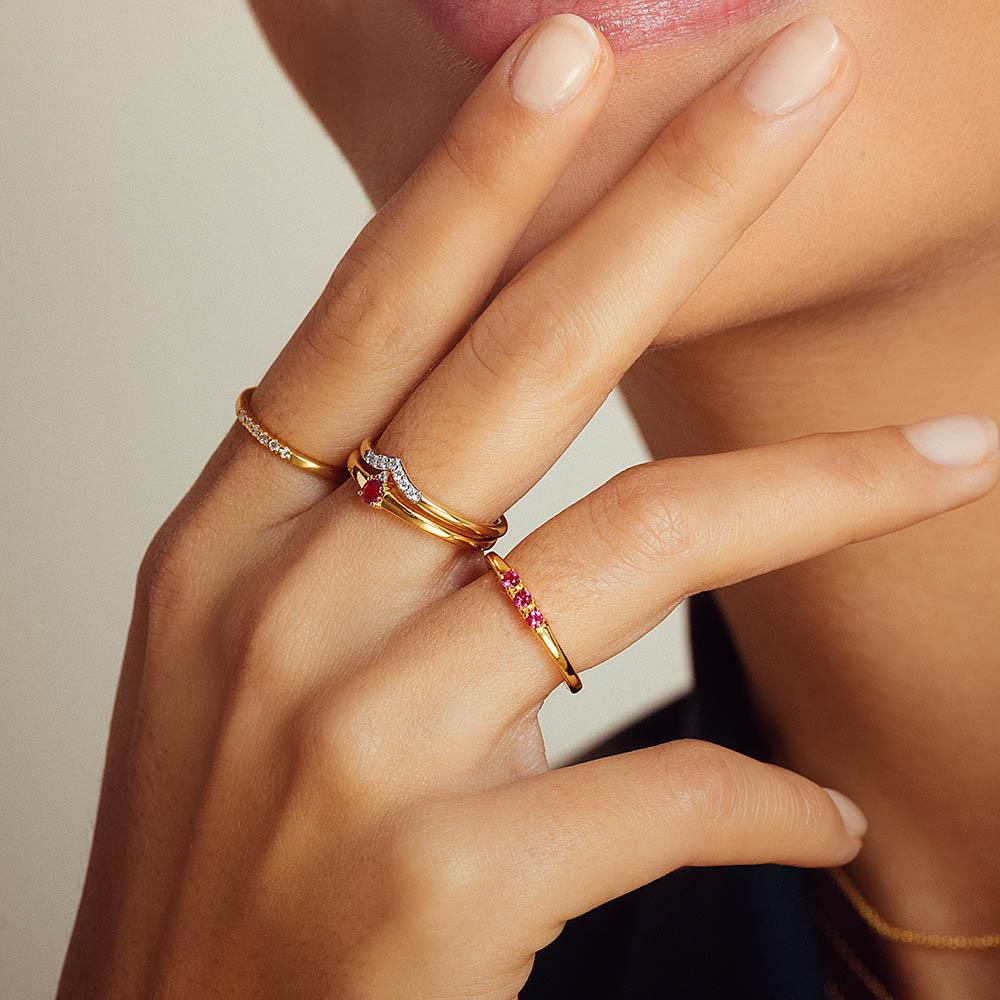 Thin ruby ​​rings