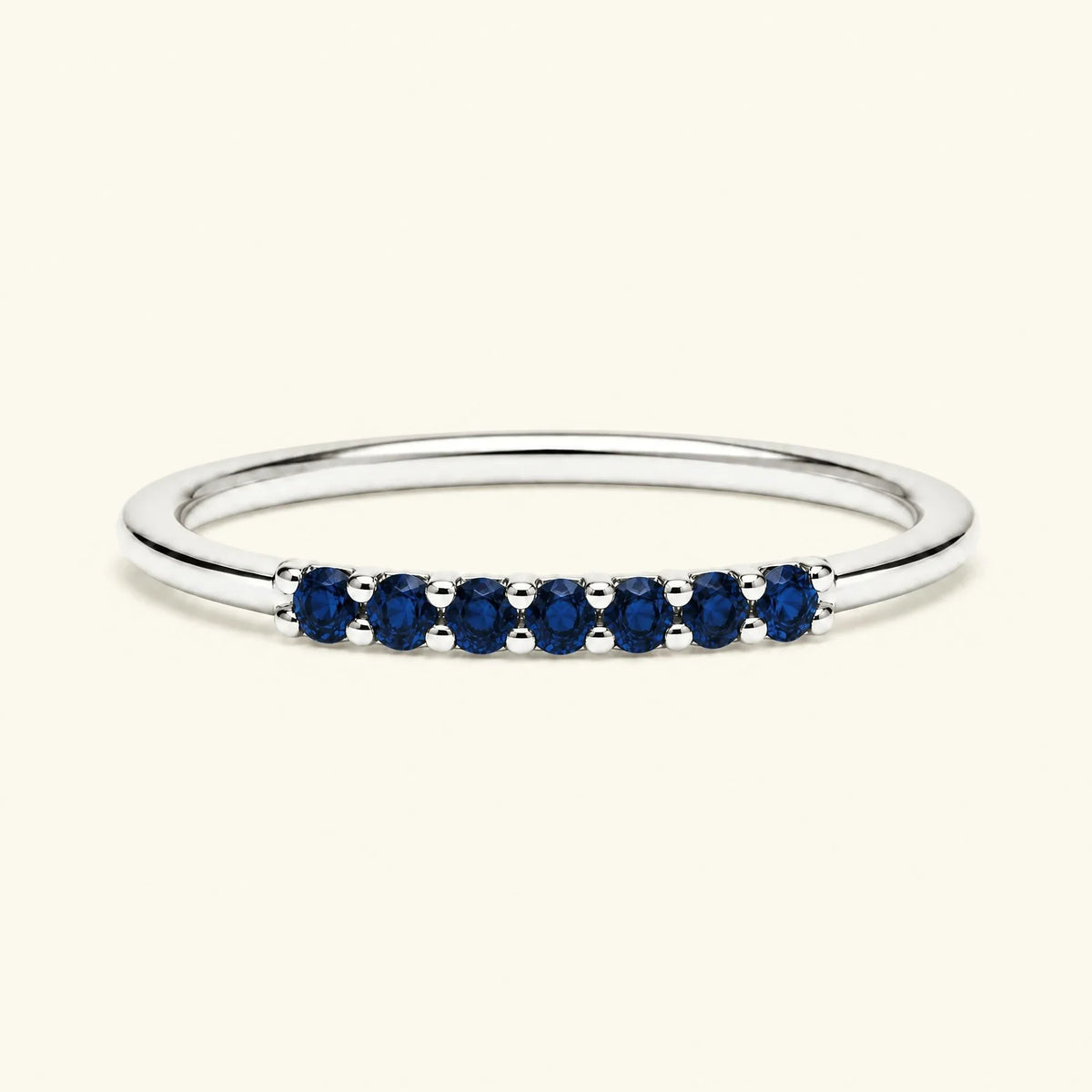 White gold Vadha wedding ring pavé set with 7 sapphires