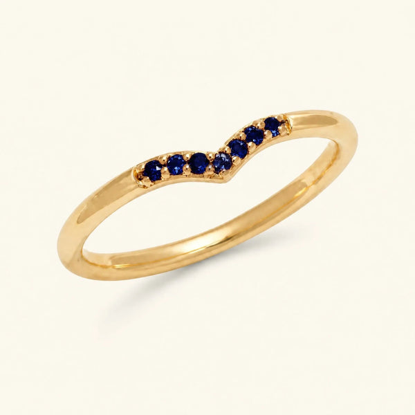 Chevron ring pavé set with sapphires in yellow gold
