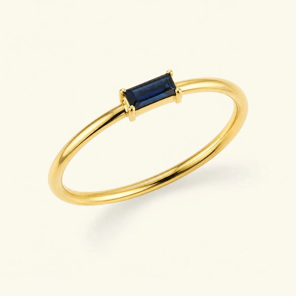 Shanti solitaire engagement ring sapphire baguette — 18K vermeil — side view