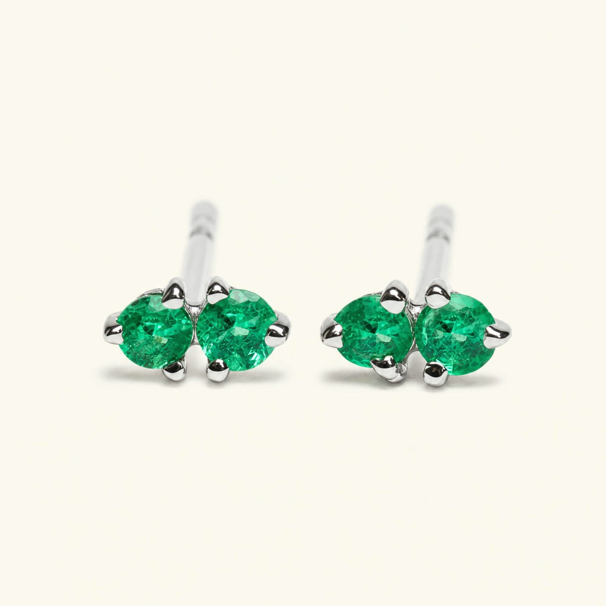 Prema earrings emerald - white gold