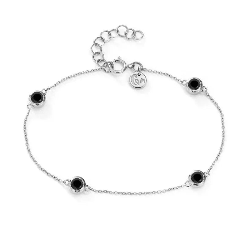 Mayuri 18K gold diamond bracelet with natural GVVS quality diamonds