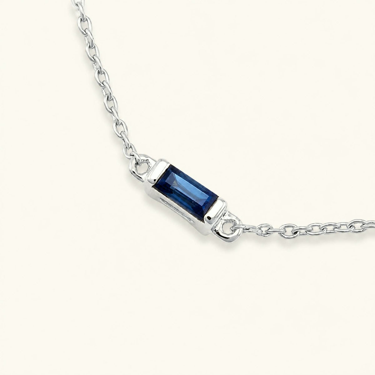 Shanti sapphire bracelet white gold