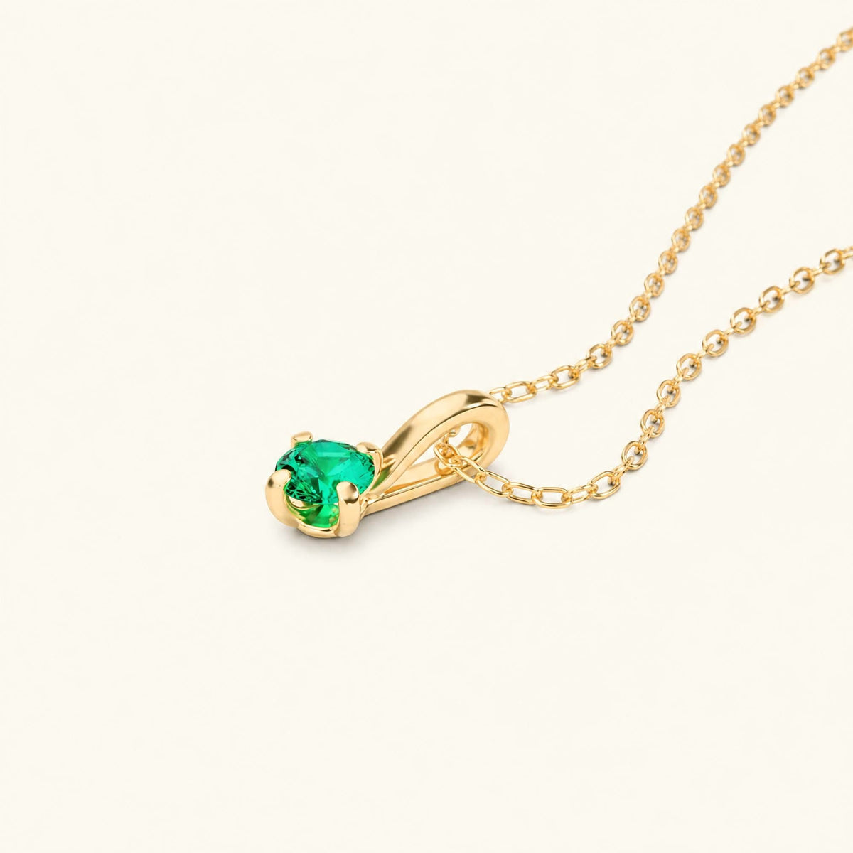 Emerald solitaire necklace