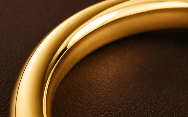 Polished surface of brilliant 18K yellow gold, Shunya wedding ring by Mayuri